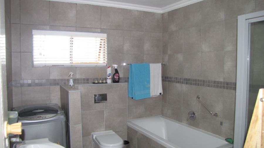 3 Bedroom Property for Sale in Dorchester Heights Eastern Cape